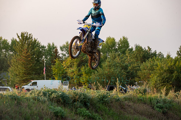 FRG_7705