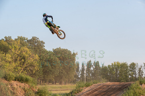 FRG_7577