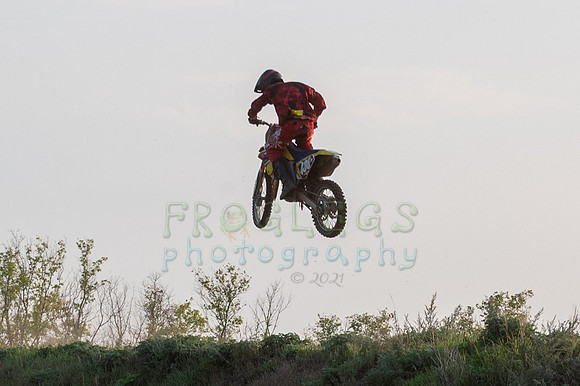 FRG_7571