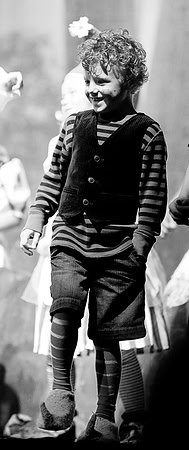 Grayson_Feucht_BW_Happy_ad_fall_play