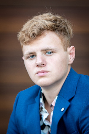 FRG_3341_headshot