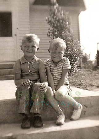 boys–sitting_on_steps